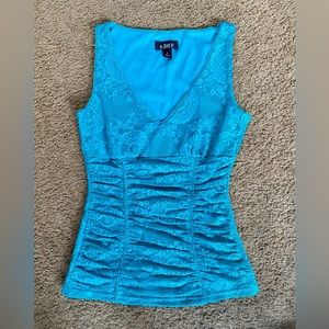 Darling lace vintage-look sleeveless top